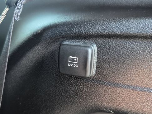 Used 2023 Jeep Grand Cherokee L Laredo w/ Luxury Tech Group I AWD/4WD image 39