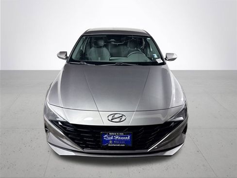 Used 2022 Hyundai Elantra Blue image 3