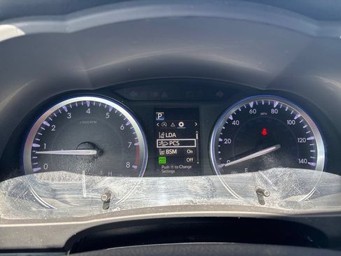 Used 2018 Toyota Highlander XLE AWD/4WD image 12