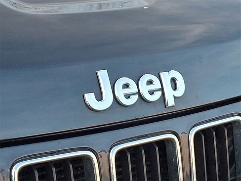 Used 2015 Jeep Grand Cherokee Limited image 10
