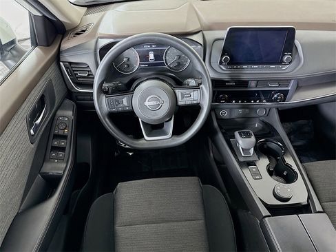 Certified 2023 Nissan Rogue SV image 4