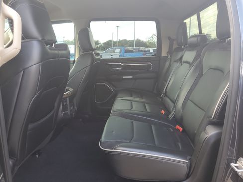 Used 2019 RAM 1500 Laramie RWD image 9