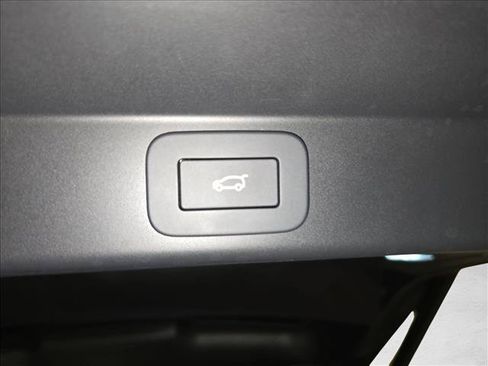 Used 2024 Land Rover Range Rover Sport Dynamic SE AWD/4WD image 14