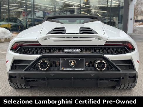 Used 2023 Lamborghini Huracan EVO image 6