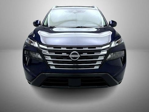 Certified 2025 Nissan Rogue SV w/ SV Premium Package FWD image 2