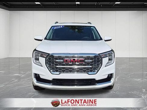 Certified 2024 GMC Terrain Denali w/ Denali Premium Package AWD/4WD image 3