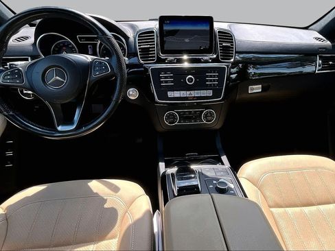 Used 2019 Mercedes-Benz GLS 450 4MATIC image 16