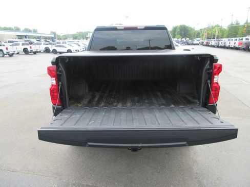 Certified 2022 Chevrolet Silverado 1500 Custom Trail Boss AWD/4WD image 9
