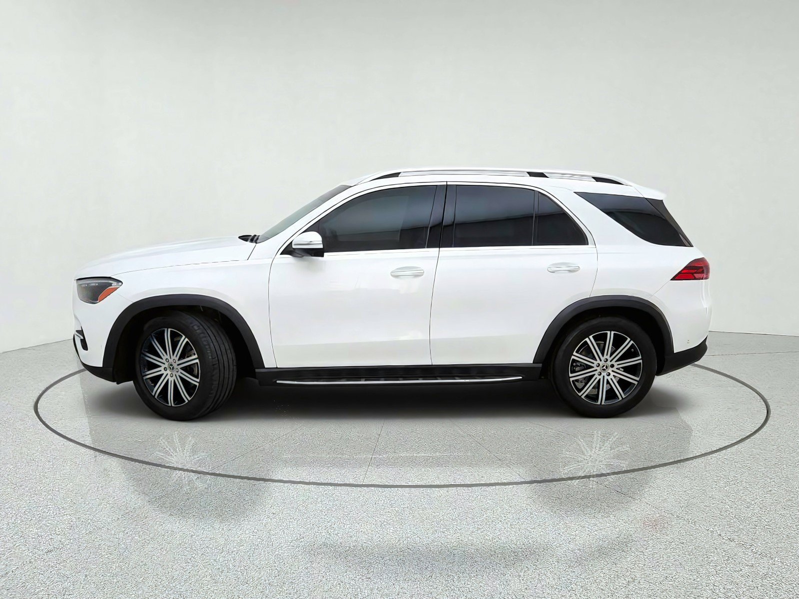 Certified 2025 Mercedes-Benz GLE 350 4MATIC image 14