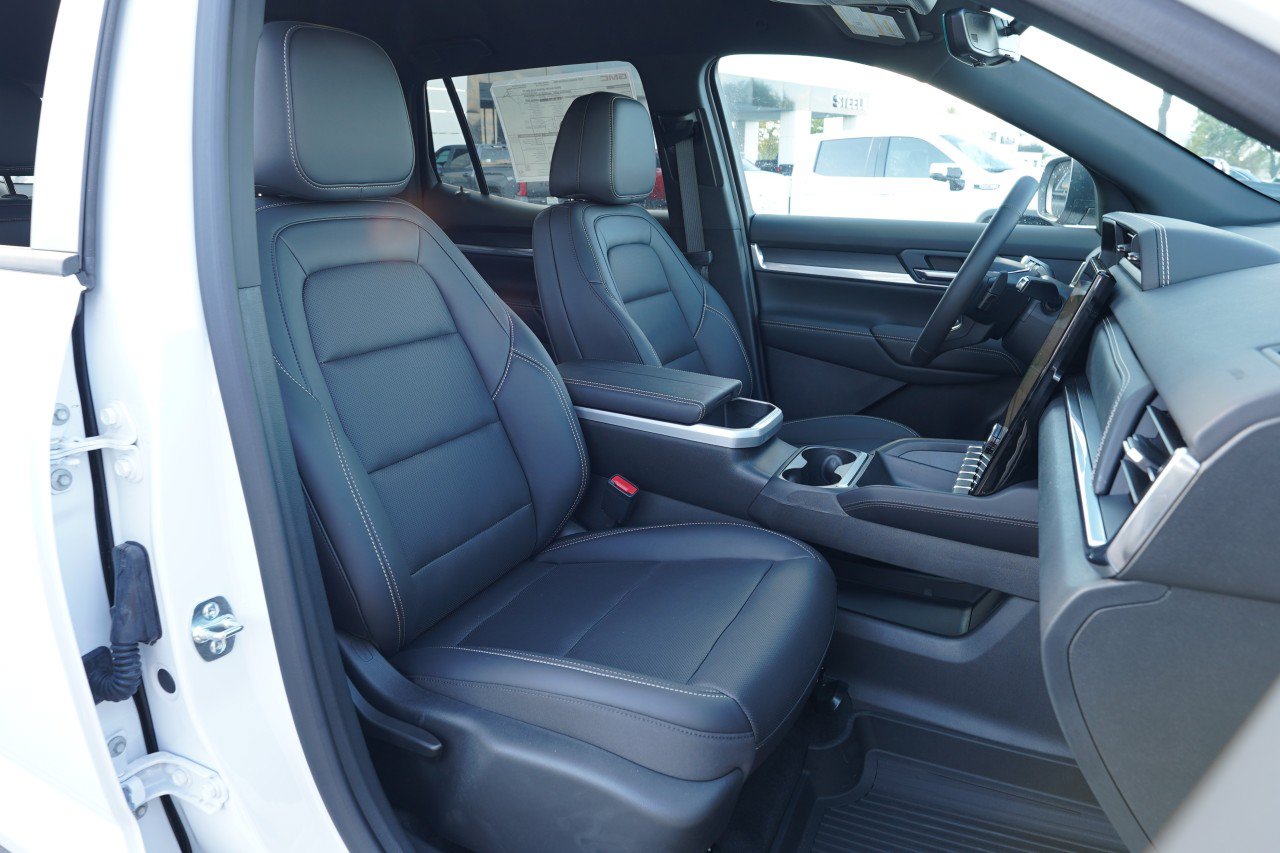 New 2027 GMC Terrain Elevation w/ Elevation Premium Package FWD image 26
