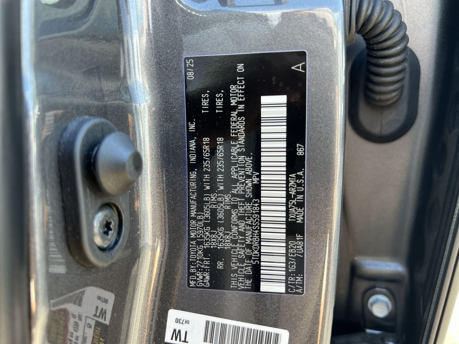 Used 2025 Toyota Highlander XLE AWD/4WD image 30
