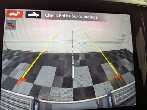 Used 2024 RAM 2500 Tradesman w/ Chrome Appearance Group image 28