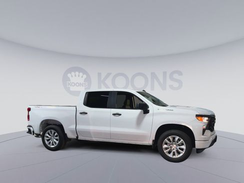 New 2026 Chevrolet Silverado 1500 Custom image 2