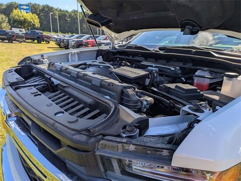 New 2025 Chevrolet Silverado 3500 LT w/ Safety Package image 38