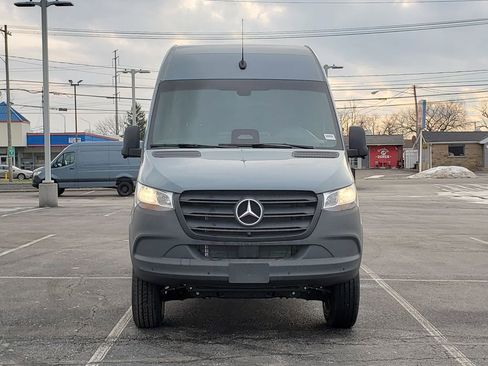 New 2026 Mercedes-Benz Sprinter 2500 image 11