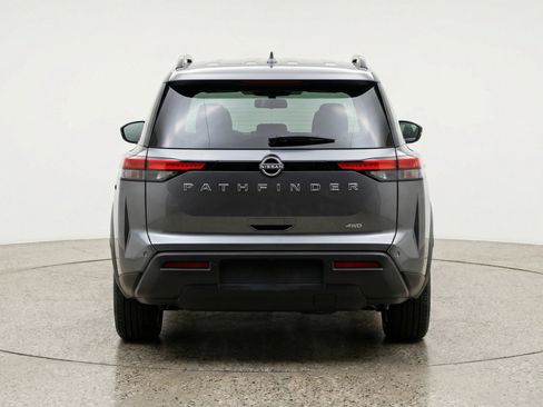 Used 2025 Nissan Pathfinder SV image 7