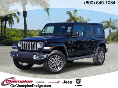 New 2025 Jeep Wrangler Unlimited Sahara w/ Technology Group