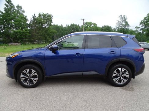 Used 2021 Nissan Rogue AWD SV w/ SV Premium Package image 7