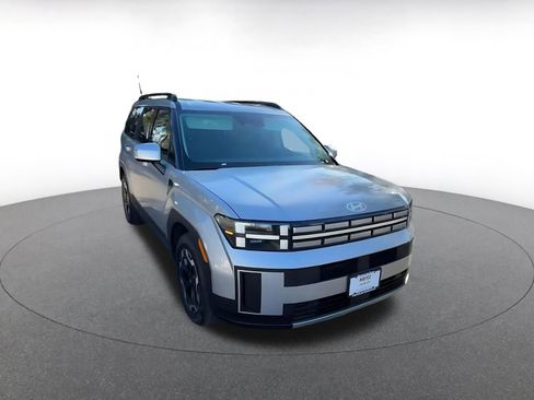 Used 2025 Hyundai Santa Fe SEL image 3