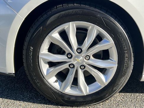 Used 2019 Chevrolet Malibu LT w/ Driver Confidence Package II image 32