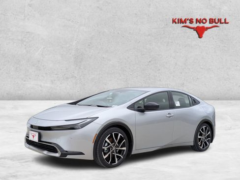New 2026 Toyota Prius Plug-In Hybrid FWD image 1