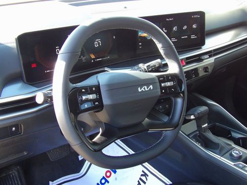 New 2026 Kia Sorento LX image 14