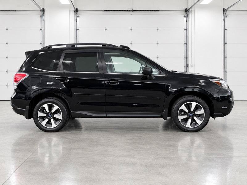 Used 2018 Subaru Forester 2.5i Limited AWD/4WD image 3