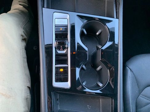 Used 2024 Volkswagen Atlas SE image 22