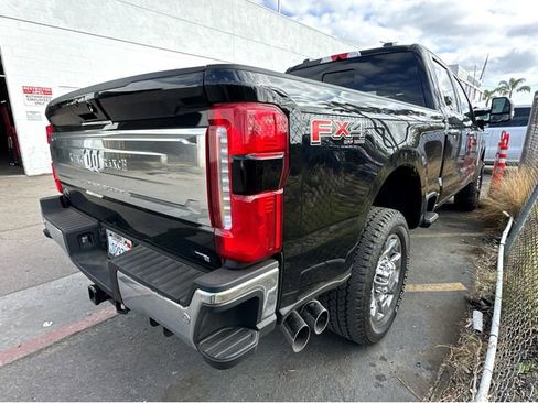 Used 2025 Ford F250 King Ranch w/ Chrome Package image 3