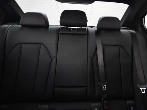 Certified 2025 BMW 330i Sedan w/ Convenience Package RWD image 10