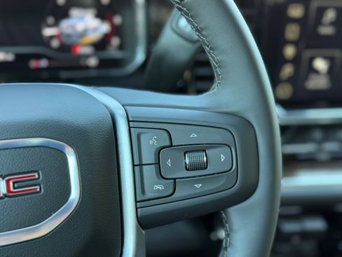 New 2025 GMC Sierra 2500 SLE w/ SLE Value Package; image 14