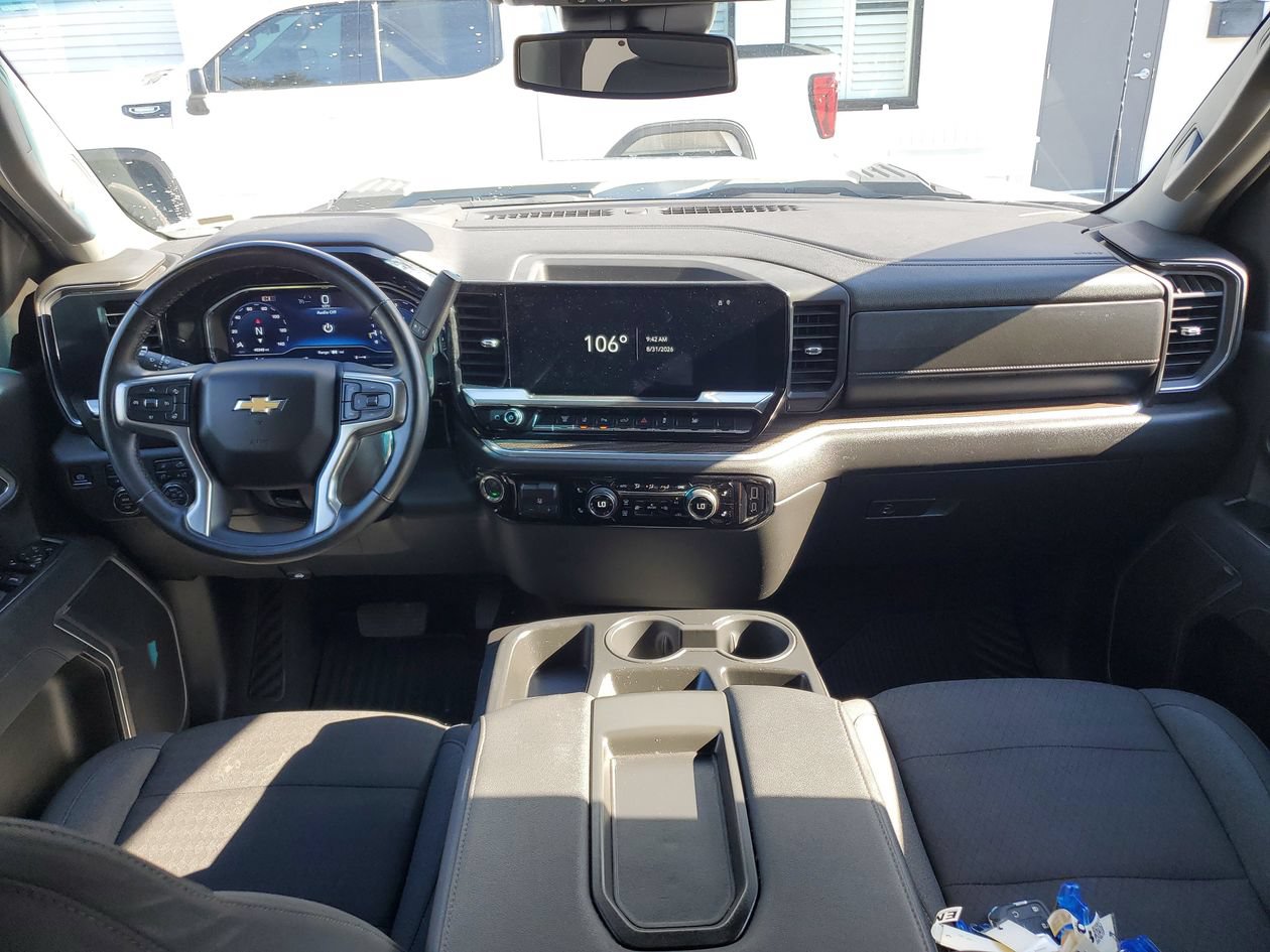 Used 2025 Chevrolet Silverado 3500 LT w/ Safety Package AWD/4WD image 13