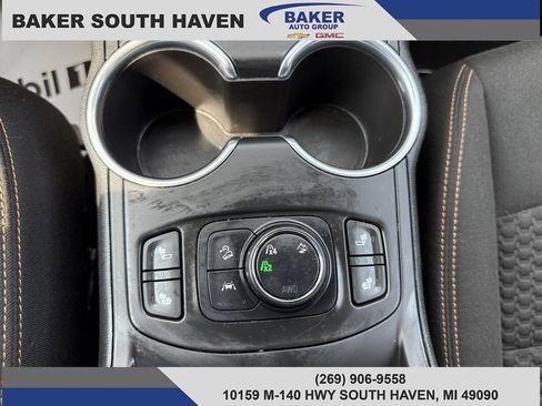 Used 2021 GMC Terrain SLE w/ Driver Convenience Package image 22