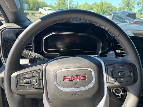 Used 2025 GMC Sierra 1500 Elevation w/ Elevation Premium Package AWD/4WD image 12