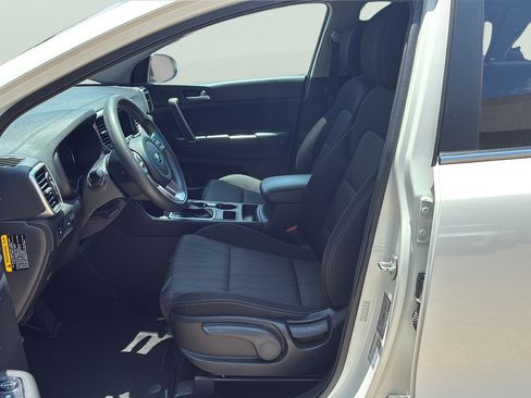 Used 2021 Kia Sportage LX FWD image 21