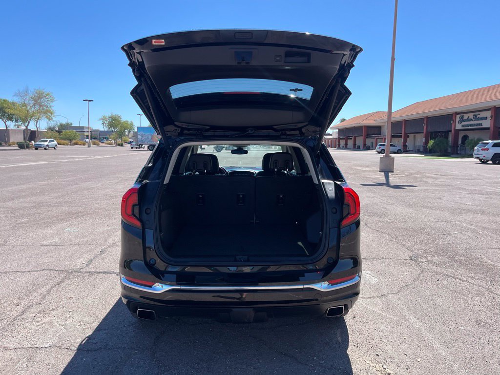 Used 2019 GMC Terrain Denali w/ Driver Alert Package II FWD image 13
