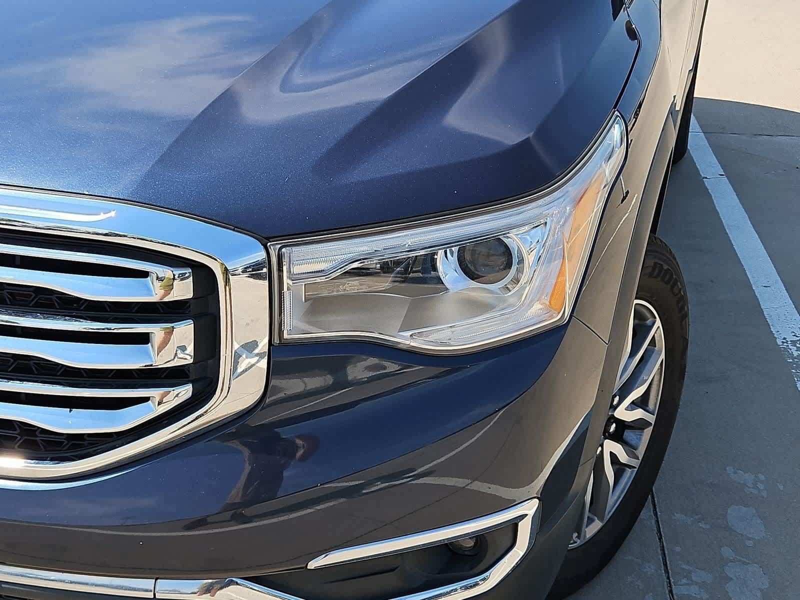 Used 2018 GMC Acadia SLE w/ Driver Alert Package I FWD image 10