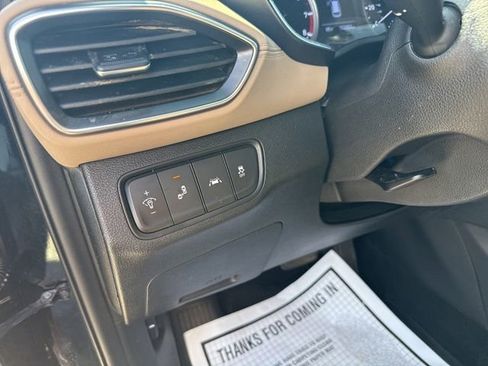 Used 2019 Hyundai Santa Fe SE w/ Cargo Package FWD image 23