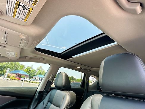 Used 2021 Nissan Murano SV w/ SV Special Edition Package FWD image 11