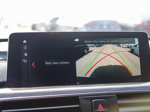 Used 2018 BMW 330i xDrive Wagon image 23