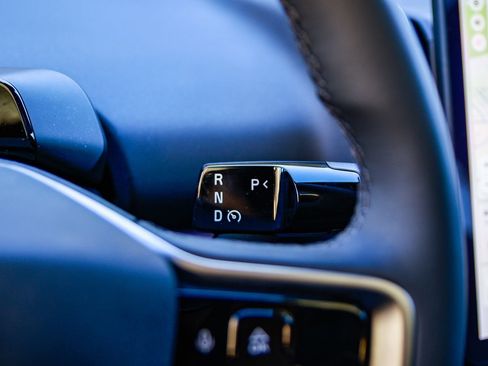 New 2025 Volvo EX30 Plus w/ Protection Package Premier image 24