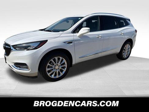 Used 2020 Buick Enclave Premium w/ Trailering Package, 5000 lbs. AWD/4WD image 4