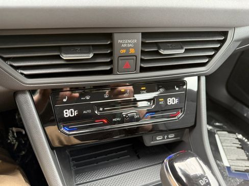 New 2026 Volkswagen Jetta SE image 16