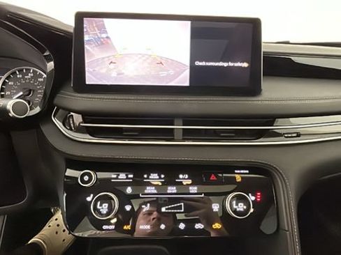 Used 2025 INFINITI QX60 Pure AWD/4WD image 25