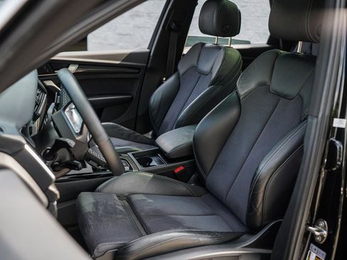 Used 2023 Audi SQ5 Premium w/ Convenience Package image 22