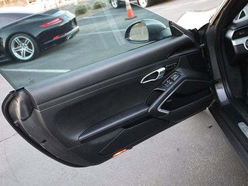 Used 2017 Porsche 911 Carrera image 21
