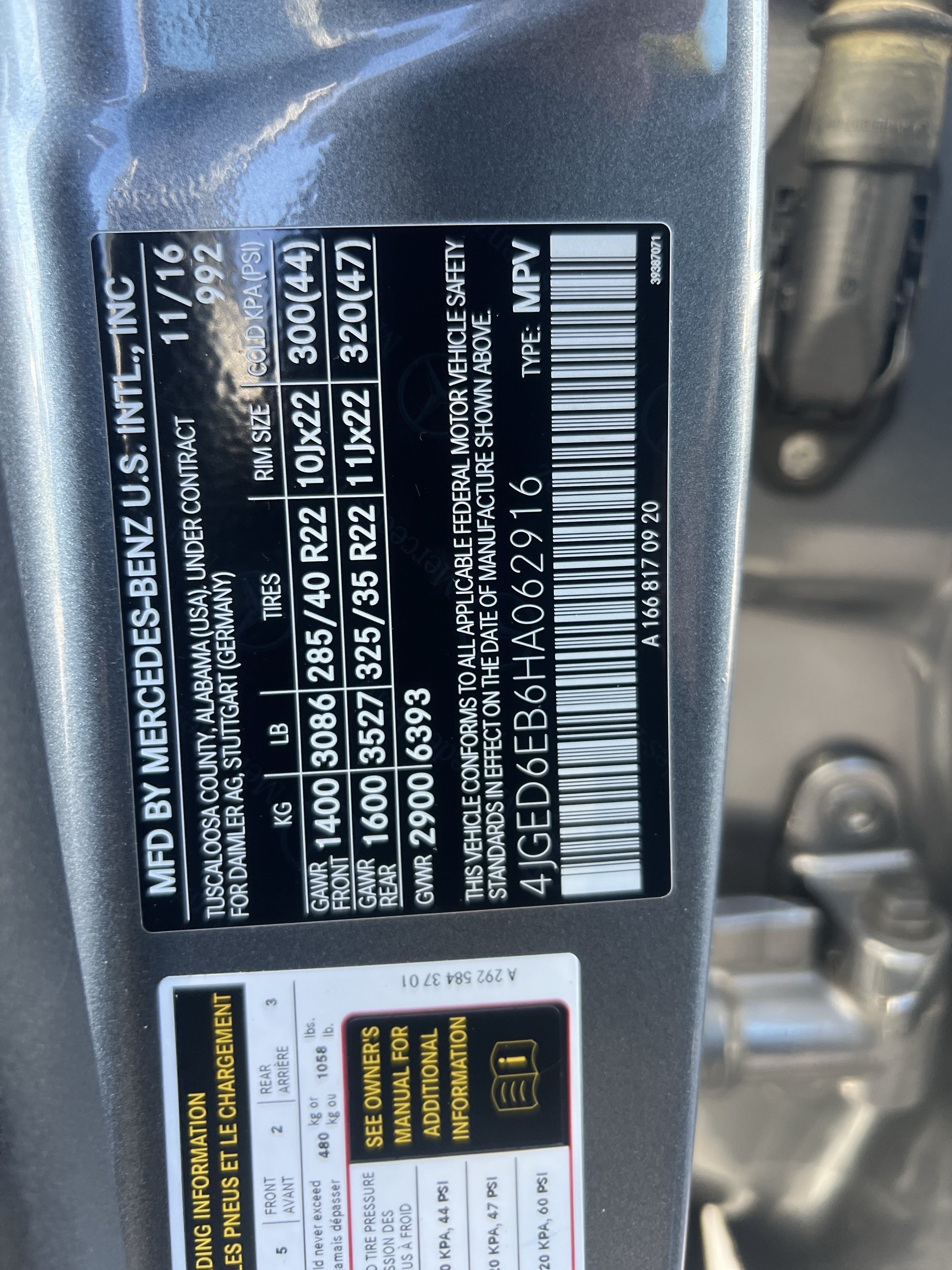 Certified 2017 Mercedes-Benz GLE 43 AMG 4MATIC Coupe image 37