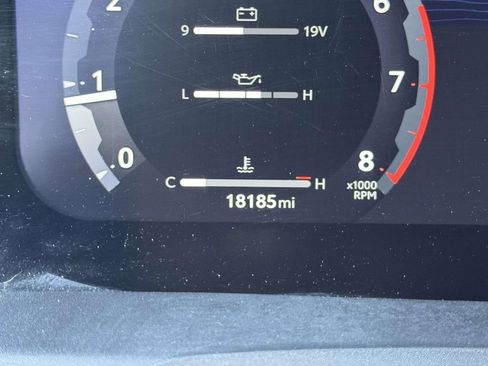 Used 2025 Toyota Tacoma TRD Off-Road image 13