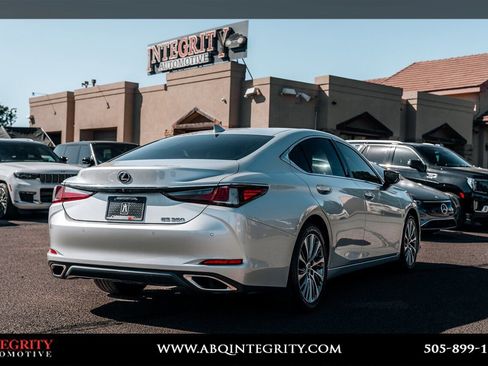 Used 2019 Lexus ES 350 w/ Premium Package FWD image 7