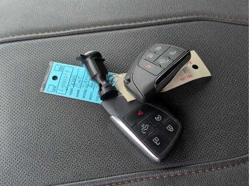 Used 2024 GMC Sierra 1500 AT4 w/ AT4 Premium Package image 16